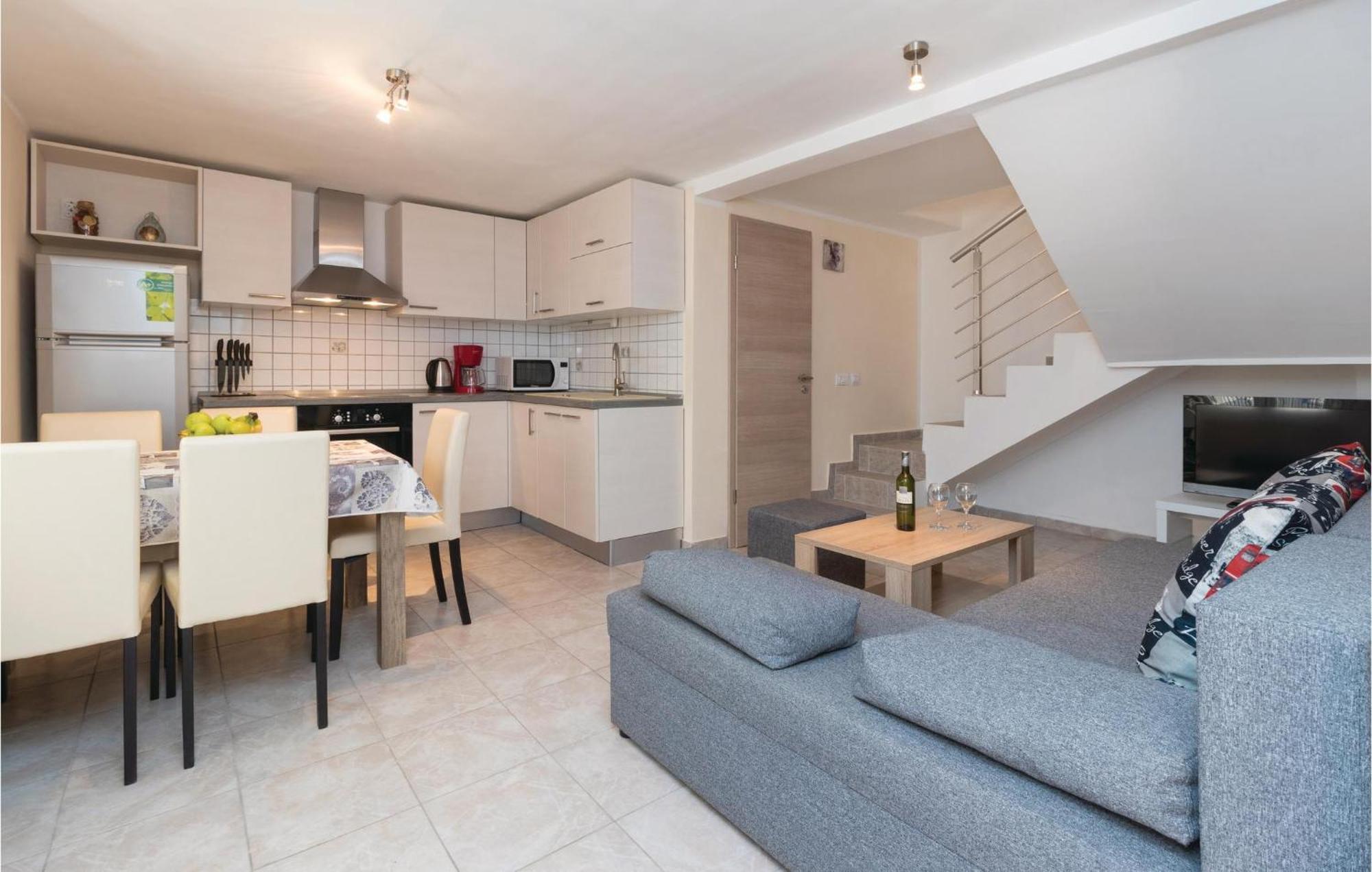 Gorgeous Home In Zadar With Wifi Экстерьер фото